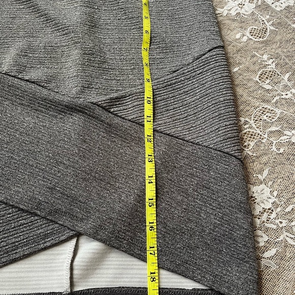 Gray Mini Pencil Skirt - Picture 4 of 5